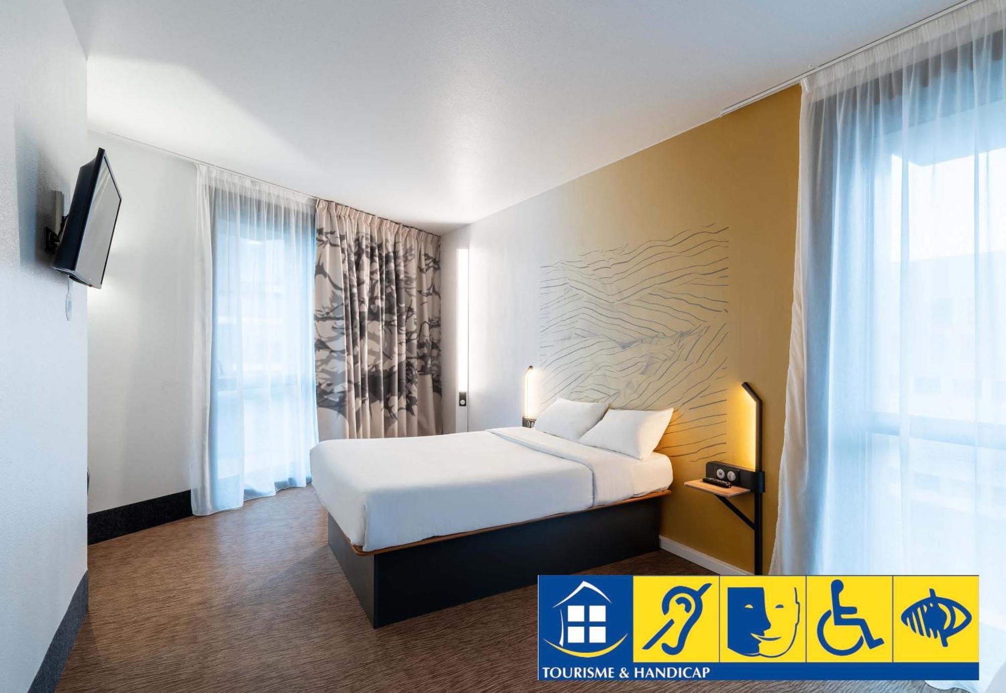 B&B Hotel Lille Grand Stade Вільнев-д'Аск Екстер'єр фото